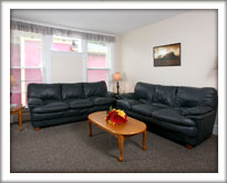 5 1/2 Pleasant Living Room