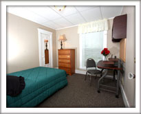 5 1/2 Pleasant Kitchen